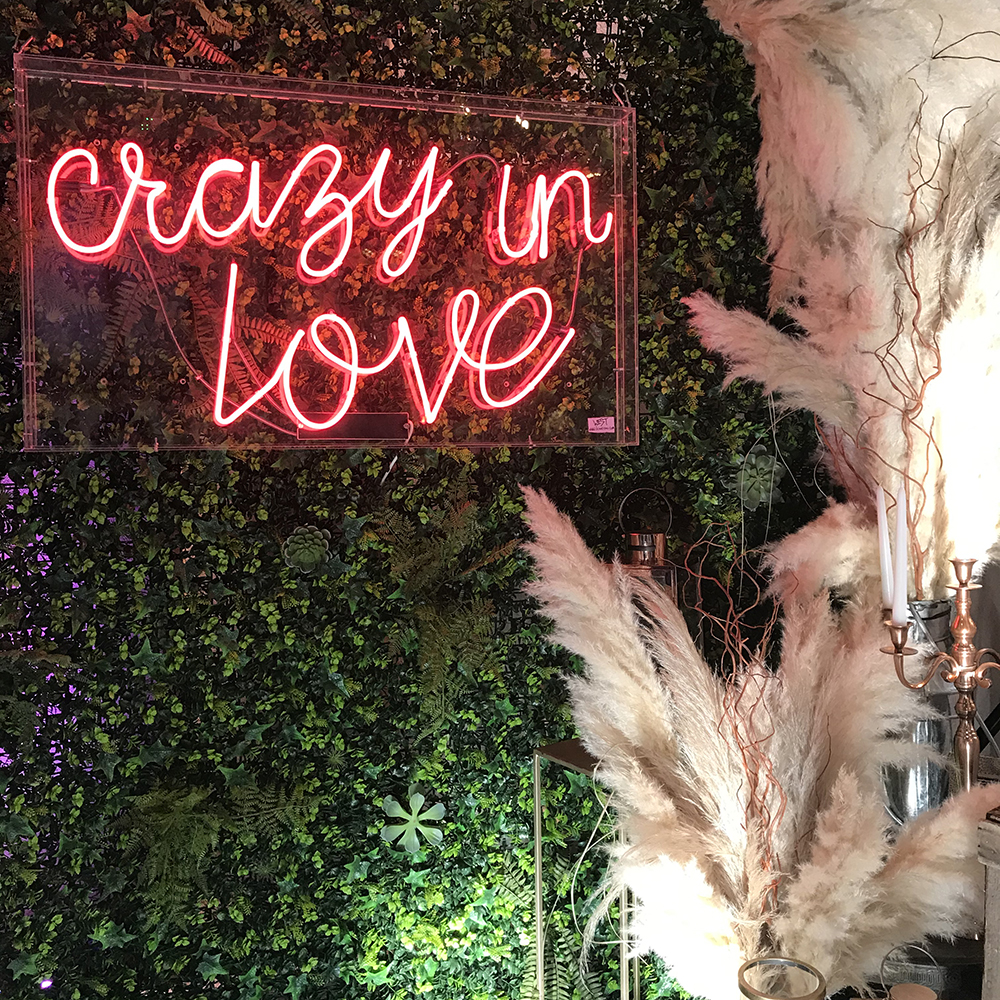 Crazy in Love neon