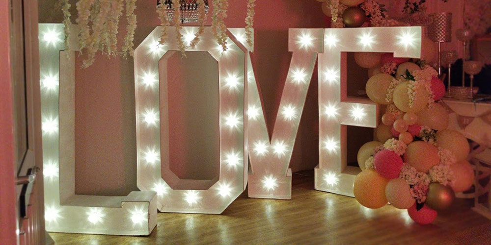 Light-Up-LOVE-letters-Hire-Your-Day