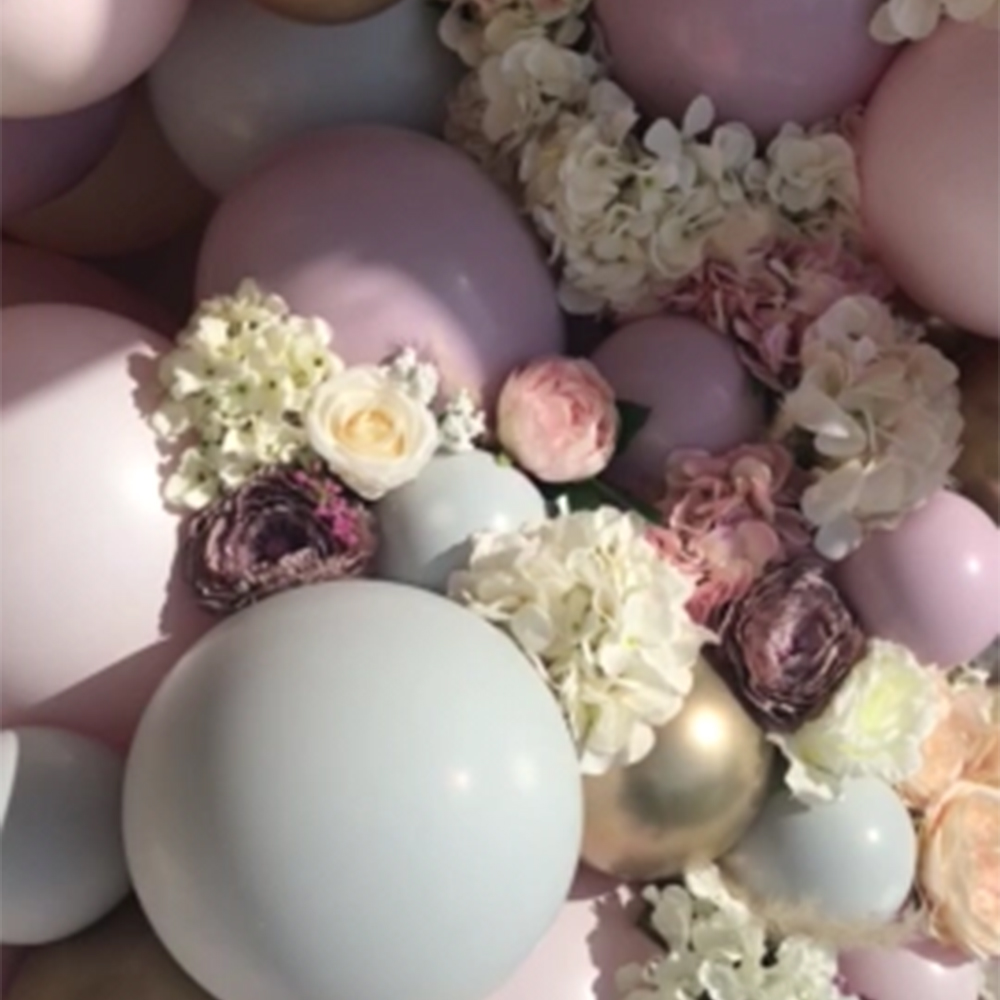 Sequin backdrop with ballooons